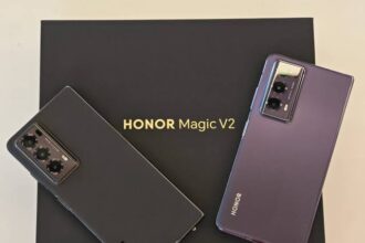 Honor Magic V2